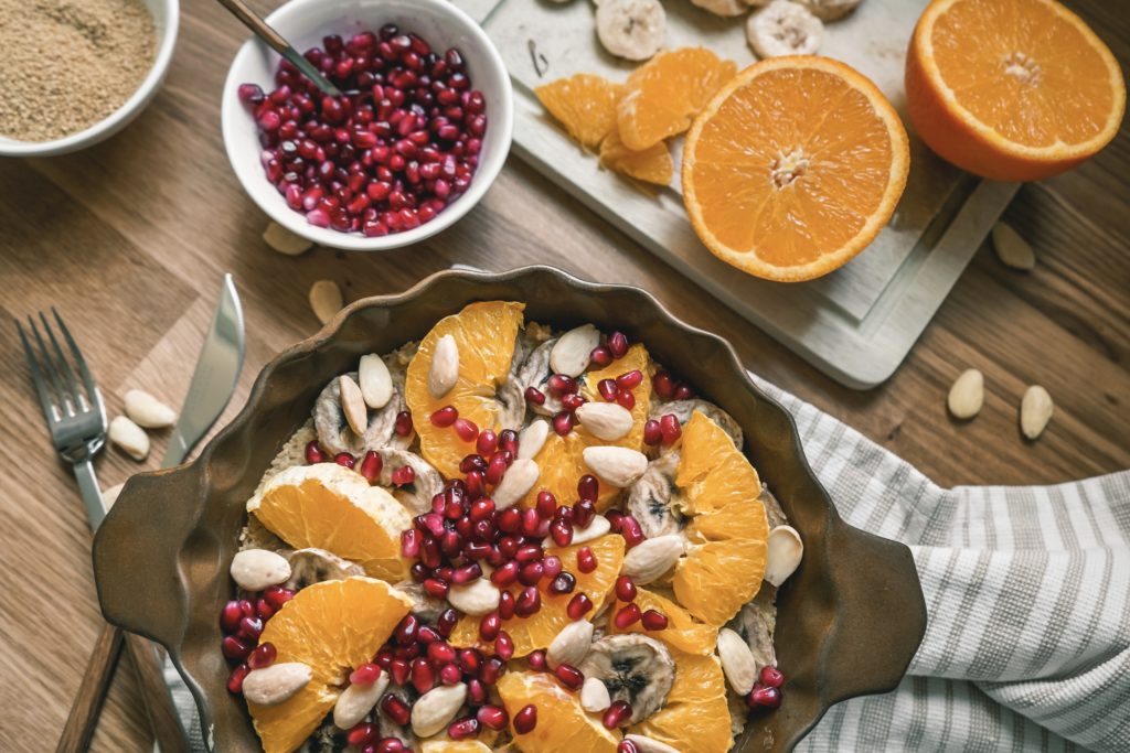 Couscous-Auflauf mit frischen Früchten - Julia Breuing